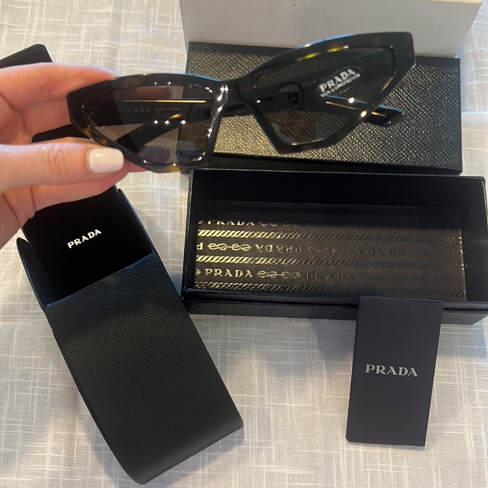 New!! Prada Tortoise UV protective glasses from Italy